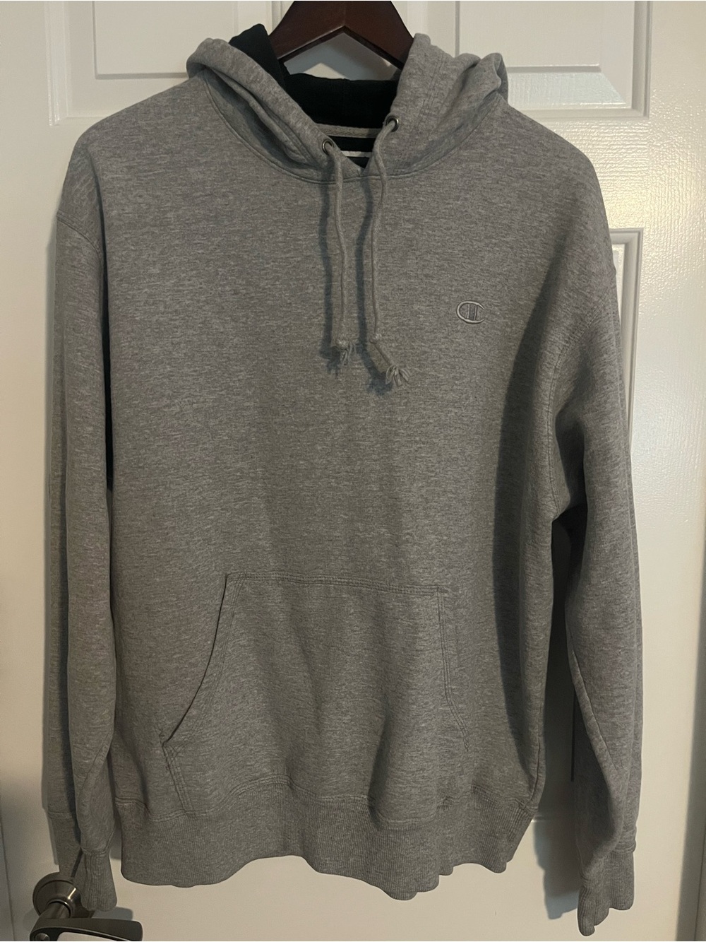 Champion Men's Gray Pullover Hoodie with Subtle Logo Size Large